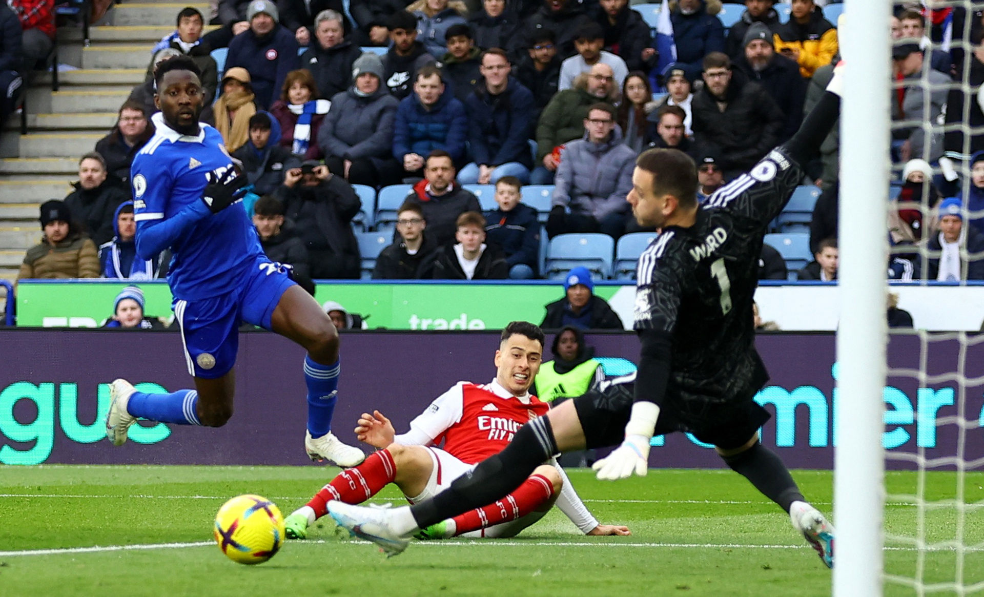 其近年来在 其近年来在